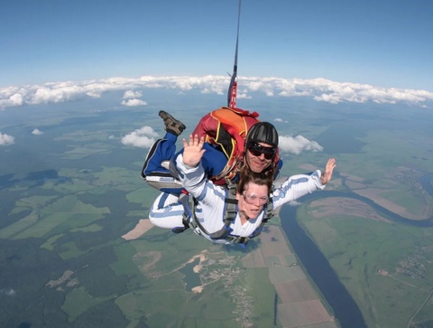 Прыжок с парашютом в Пятигорске — 3 200 ₽