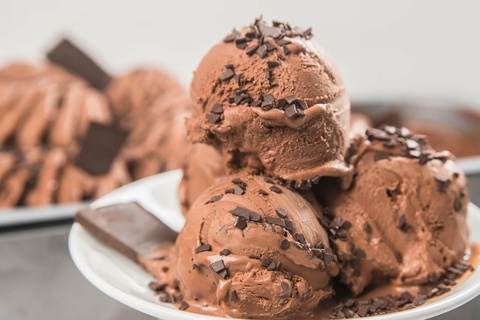 Мороженое с шоколадом - 130 ₽
