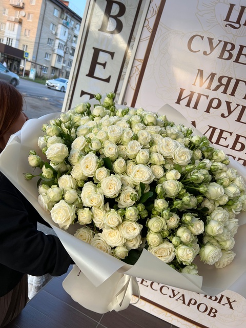 Букет цветов в Ессентуках — 15 000 ₽