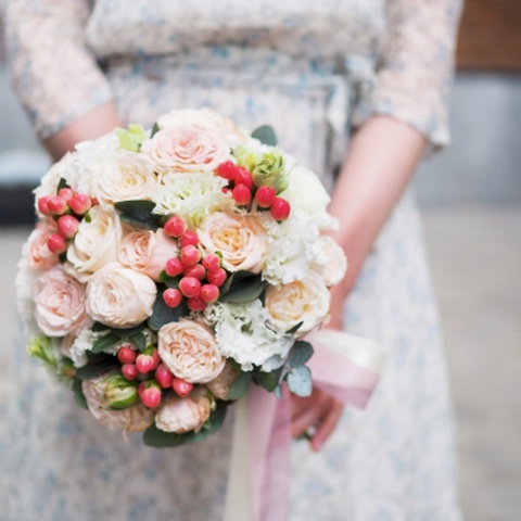 Свадебный букет из пионовидных роз в Пятигорске — 5 990 ₽