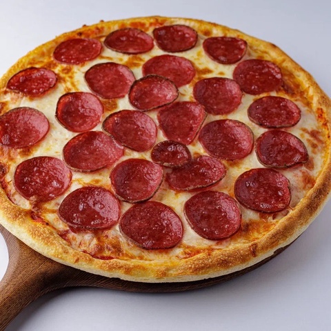 Пицца с копченой колбасой - 750 ₽
