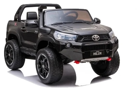 Автомобиль Toyota Hilux DK-HL850, Черный - 43 000 ₽