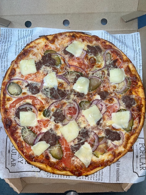 Пицца Чизбургер в Симферополе — 540 ₽