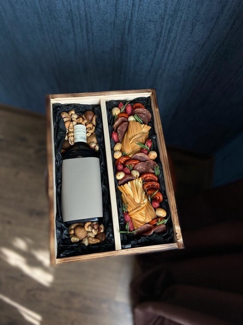 Коробка деревянная с крышкой в Ессентуках — 4 200 ₽