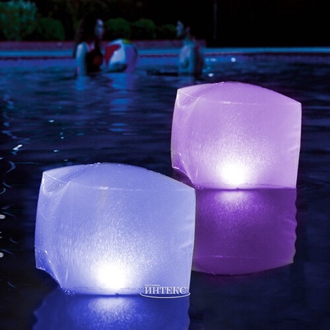 Плавающий светильник Куб для бассейна 23*22 см, 4 цвета - 600 ₽