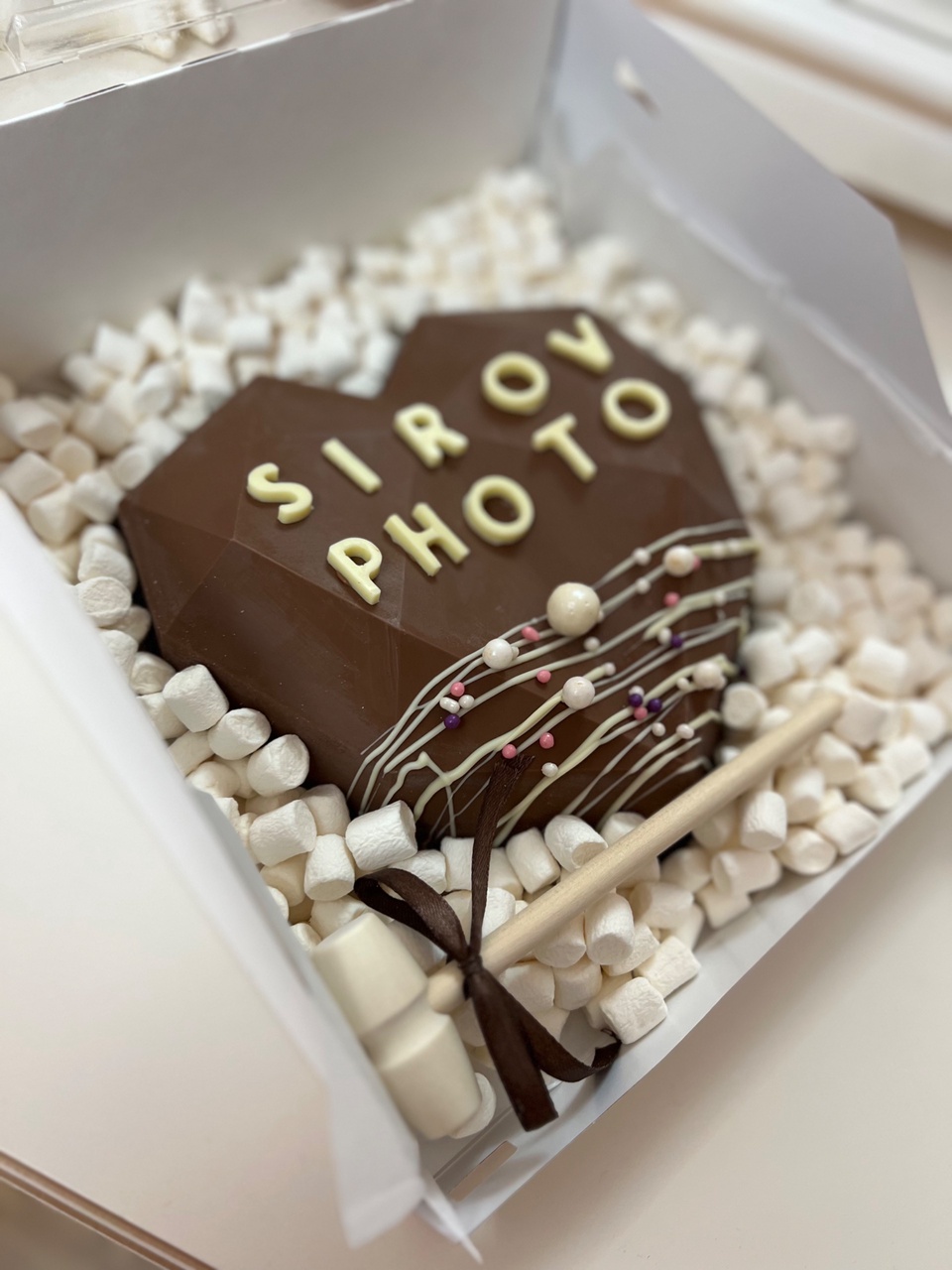Шоколадная пиньята - 1 800 ₽, заказать онлайн.