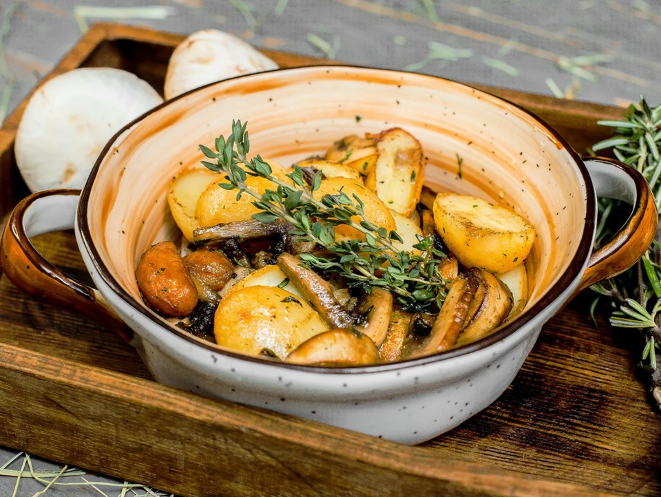 Картофель с грибами - 230 ₽, заказать онлайн.