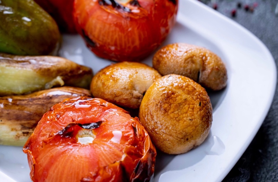 Овощи на мангале( помидор,баклажан,перец болгарский) - 90 ₽, заказать онлайн.