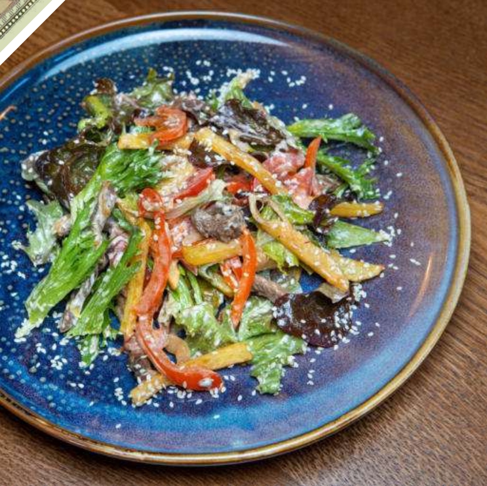 Теплый салат с говядиной - 360 ₽, заказать онлайн.