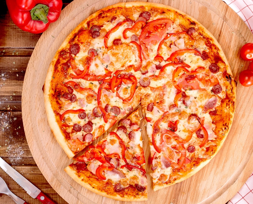 Пицца Ассорти - 620 ₽, заказать онлайн.