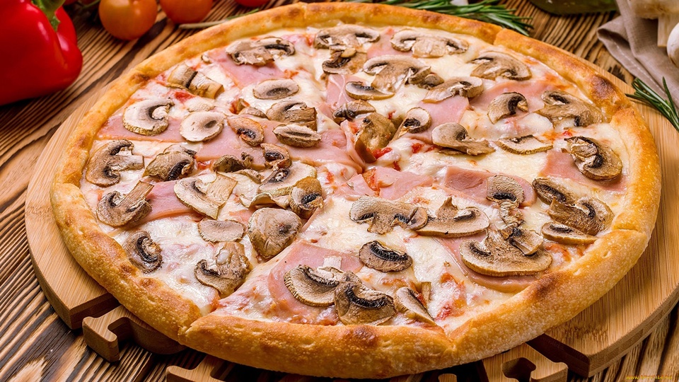 Пицца "Ветчина с грибами" - 370 ₽, заказать онлайн.
