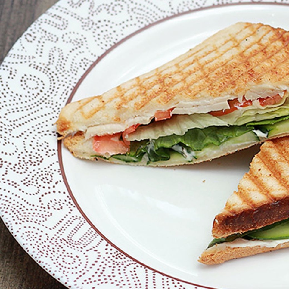 Сэндвич с курицей - 280 ₽, заказать онлайн.