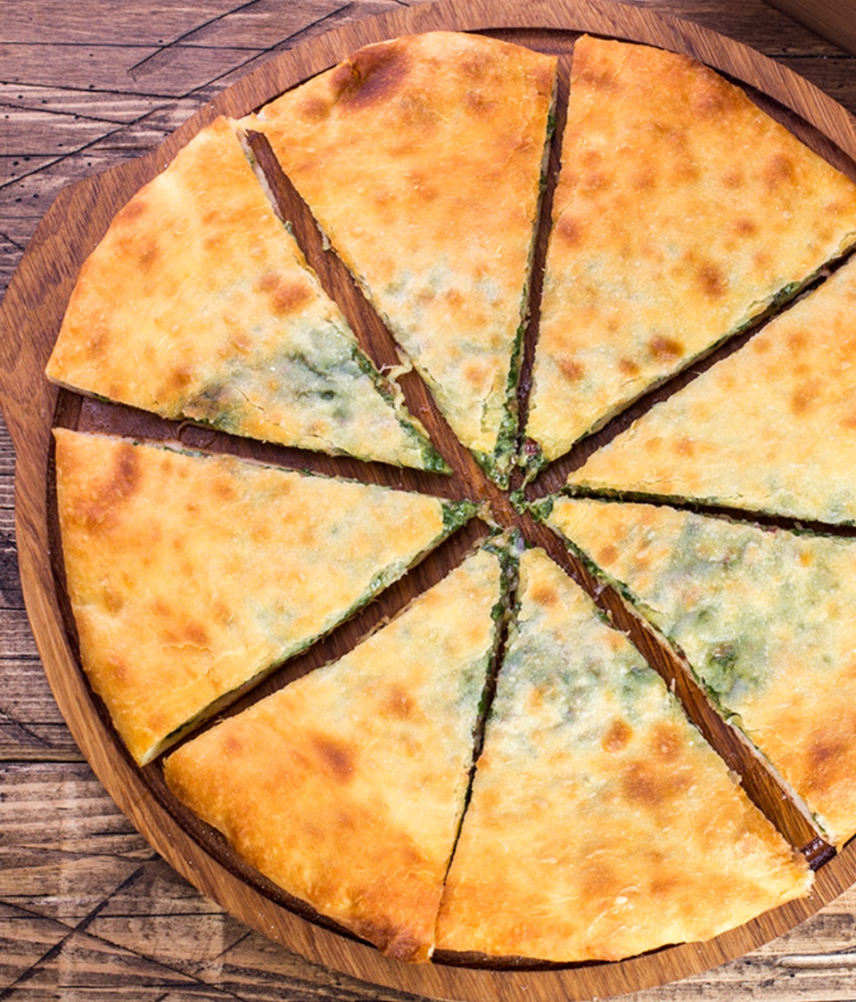 Осетинский пирог с сыром и зеленью - 470 ₽, заказать онлайн.