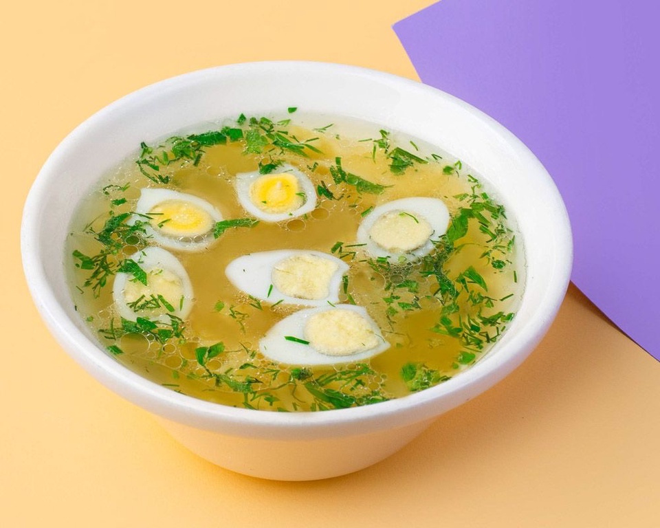 Бульон с перепелиными яйцами - 150 ₽, заказать онлайн.