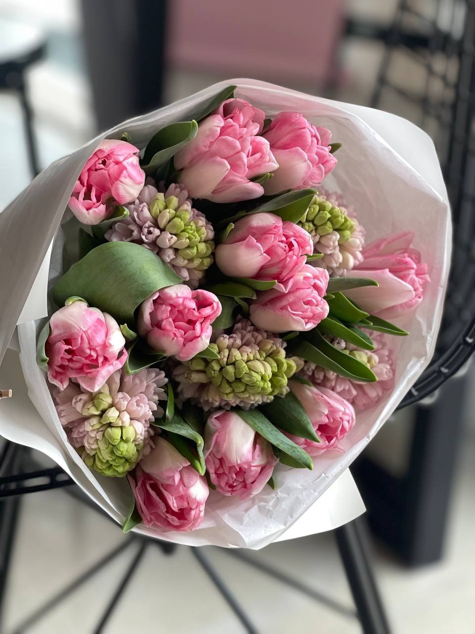 Дуобукет из тюльпанов и гиацинтов - 2 500 ₽, заказать онлайн.