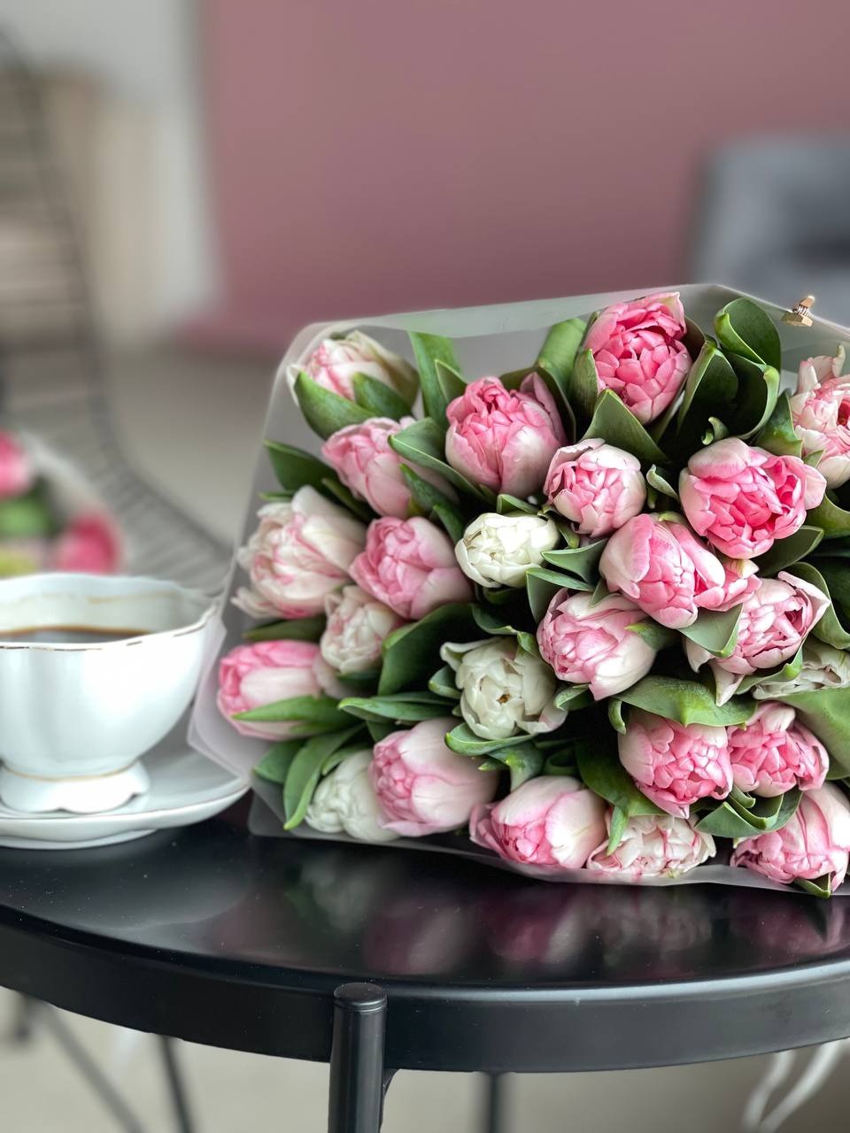 Букет из пионовидных тюльпанов - 4 750 ₽, заказать онлайн.