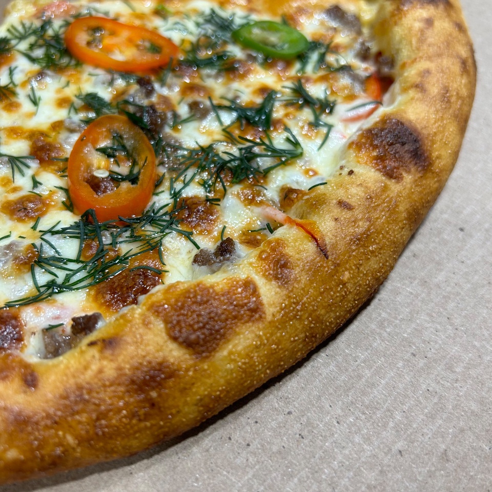 Пицца Кавказ (33 см) - 579 ₽, заказать онлайн.