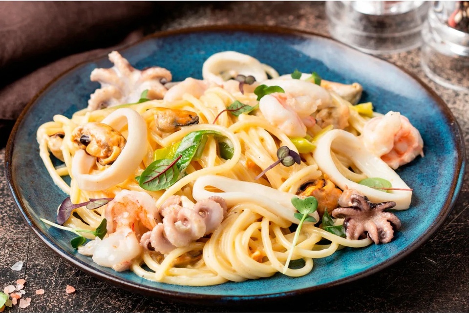 Спагетти с морепродуктами - 520 ₽, заказать онлайн.