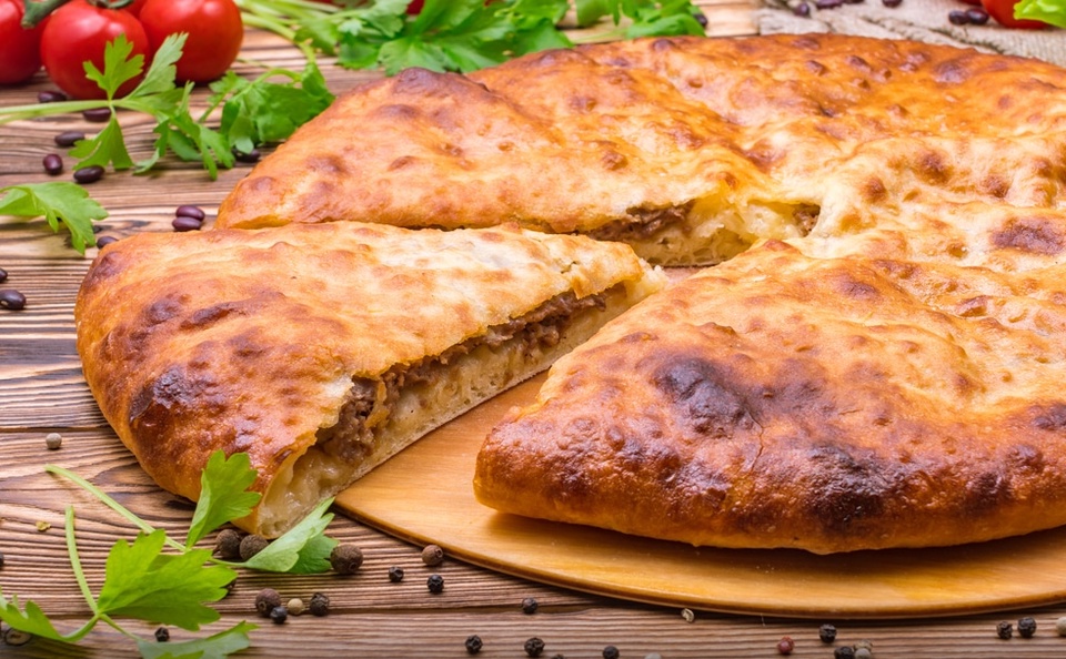 Пирог с мясом из нежнейшей телятины - 650 ₽, заказать онлайн.