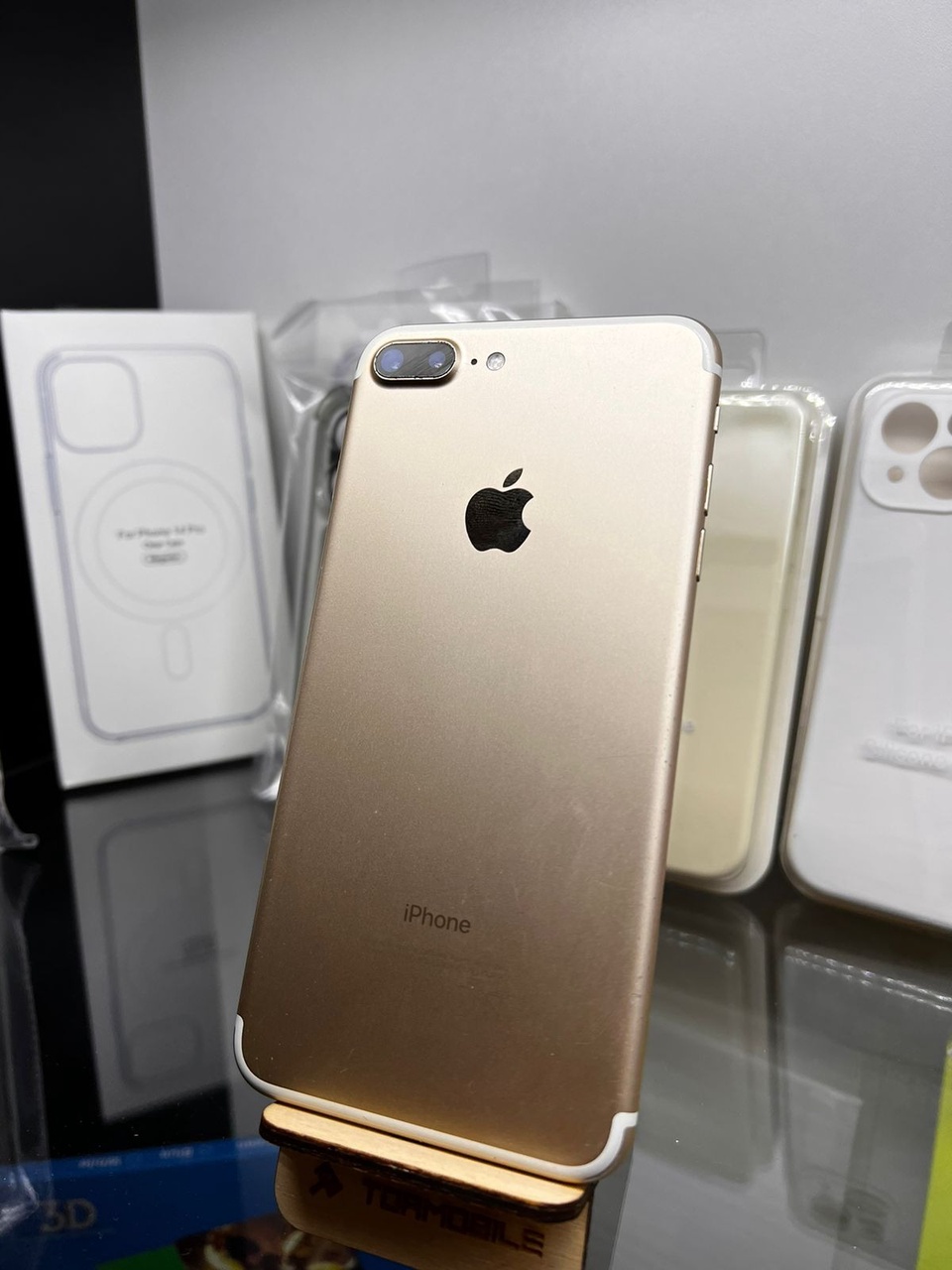 Apple iPhone 7 Plus - 11 500 ₽, заказать онлайн.