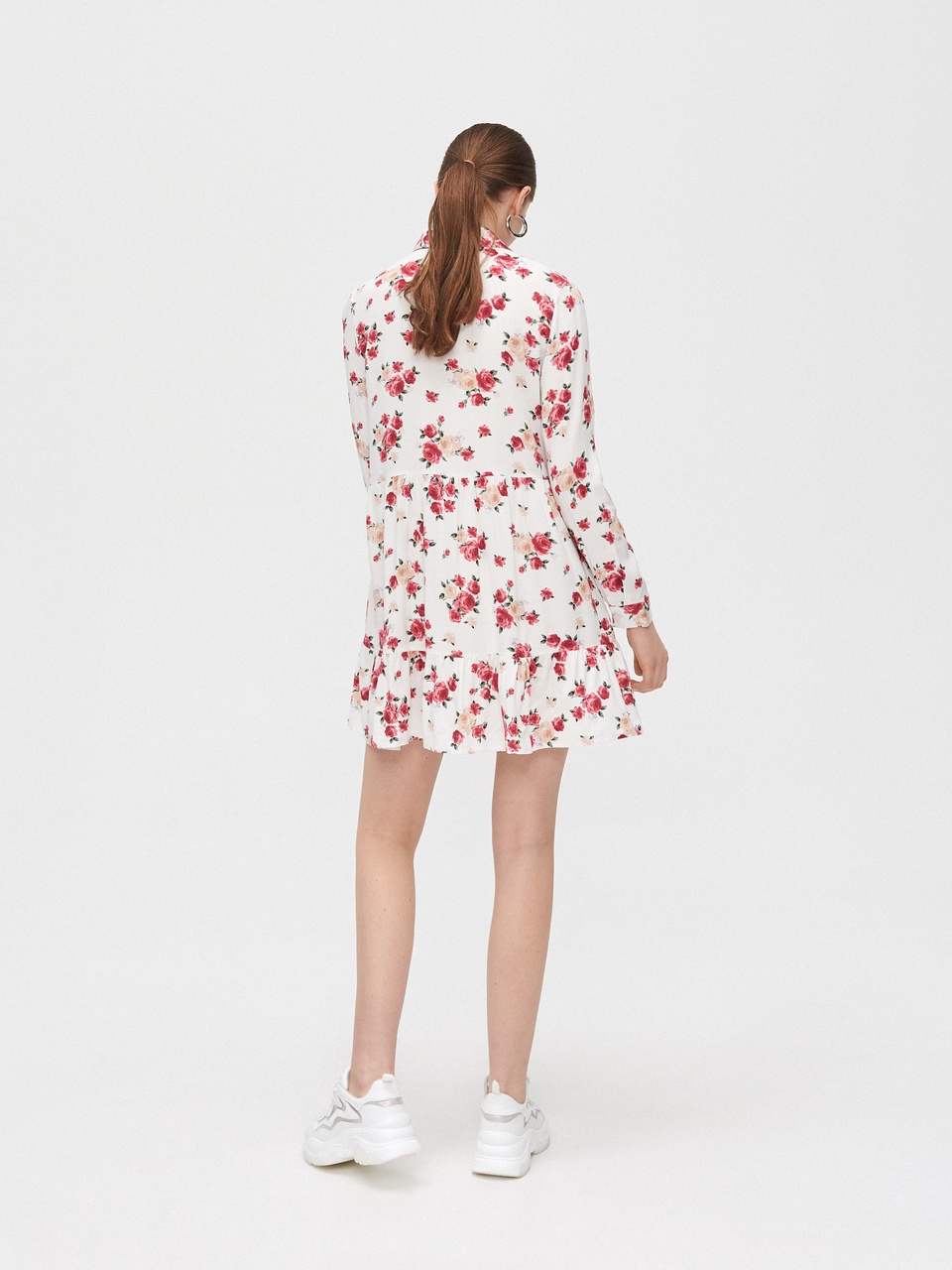 Платье в цветы - 999 ₽, заказать онлайн.