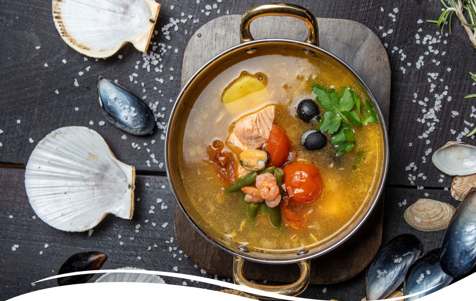 Суп из морепродуктов и лосося - 460 ₽, заказать онлайн.