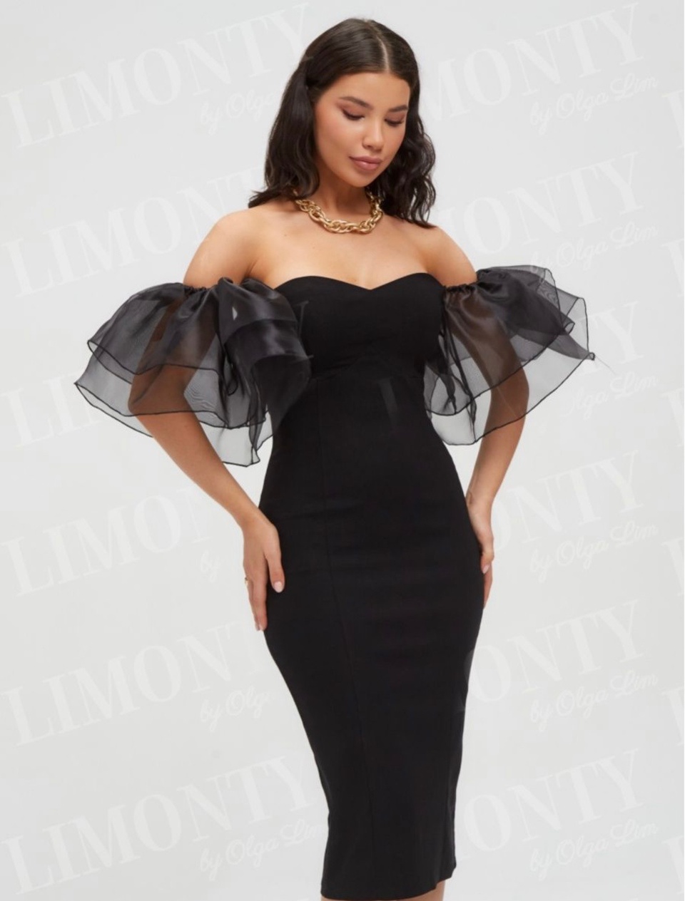 Платье с отделкой из органзы 🔥 - 3 100 ₽, заказать онлайн.