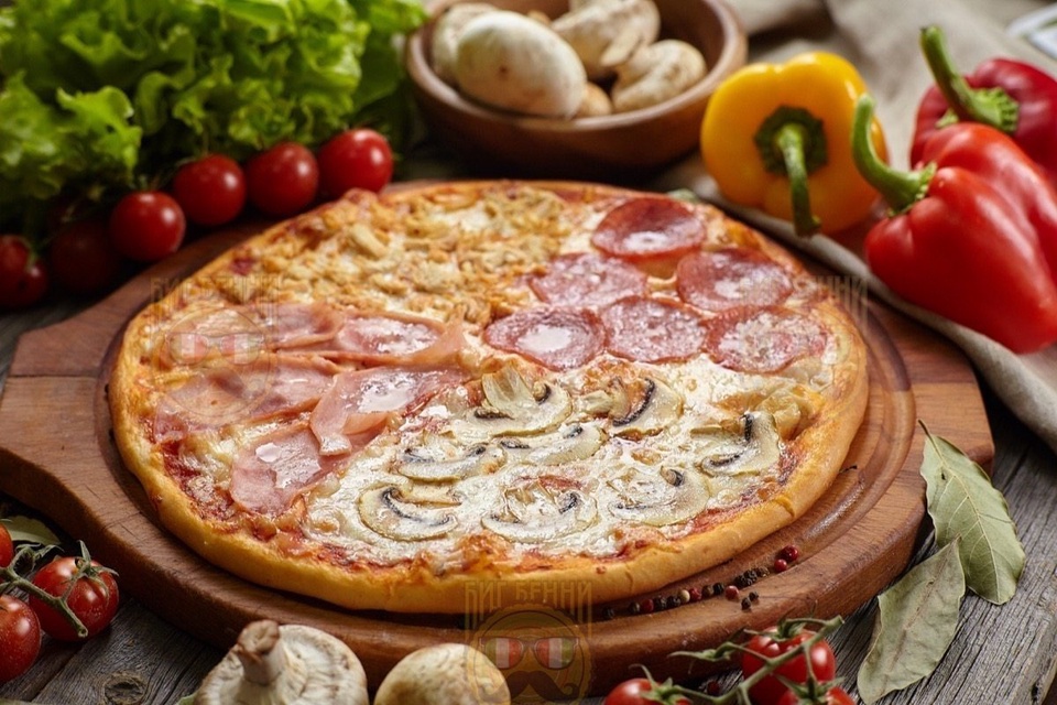 Пицца Гостя (на выбор 4 ингредиента) - 540 ₽, заказать онлайн.
