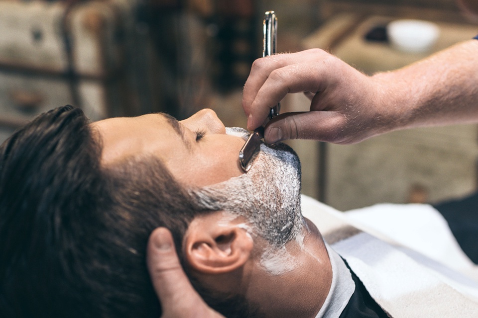 Королевское бритье лица - 1 000 ₽, заказать онлайн.