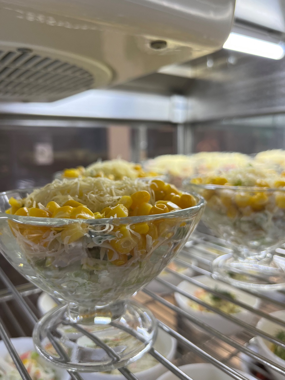 Салат с курицей,ананасом и сыром - 120 ₽, заказать онлайн.