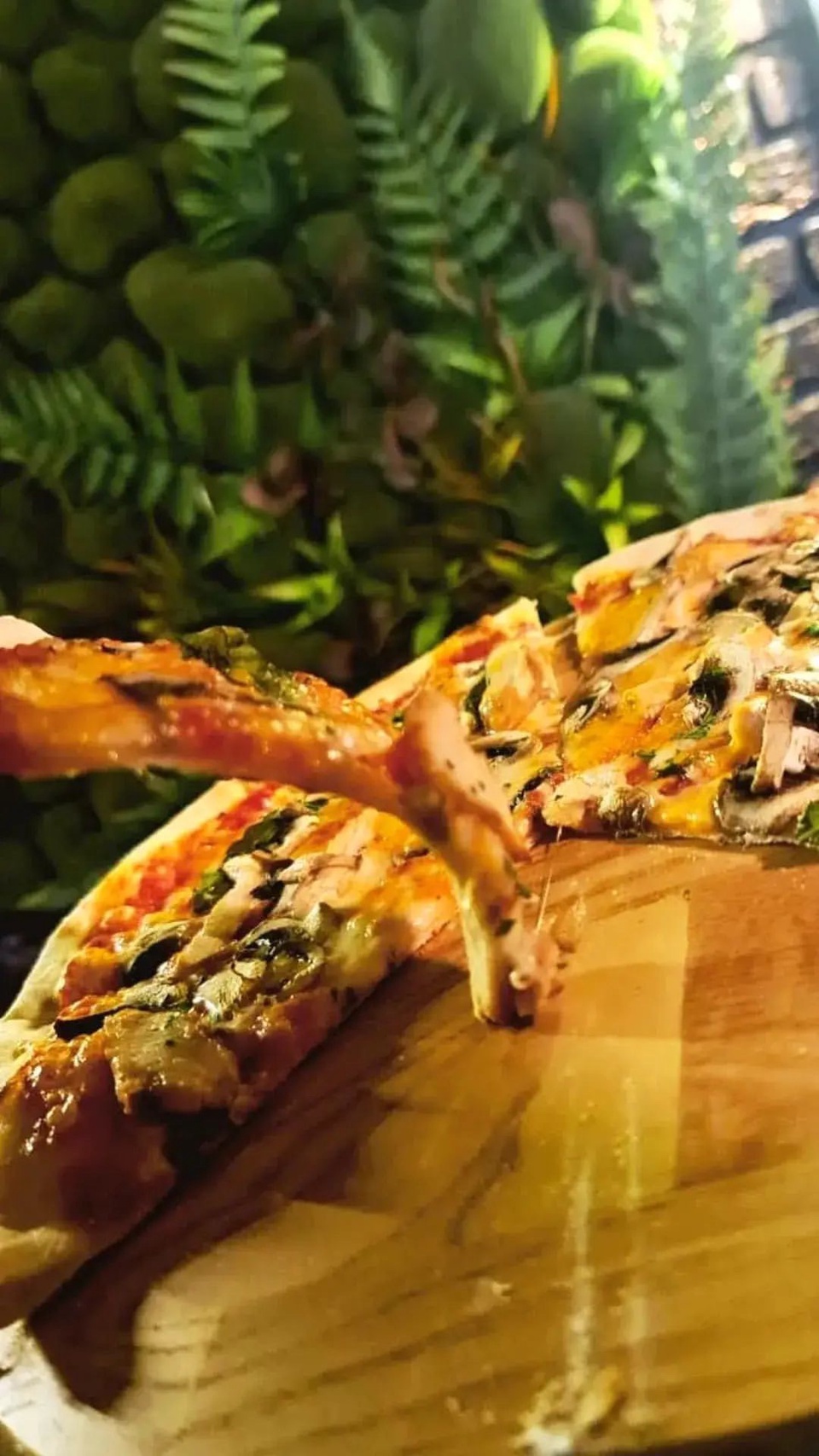 Пицца миланская - 580 ₽, заказать онлайн.