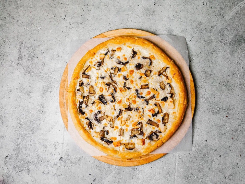 Пицца Курица грибы - 390 ₽, заказать онлайн.