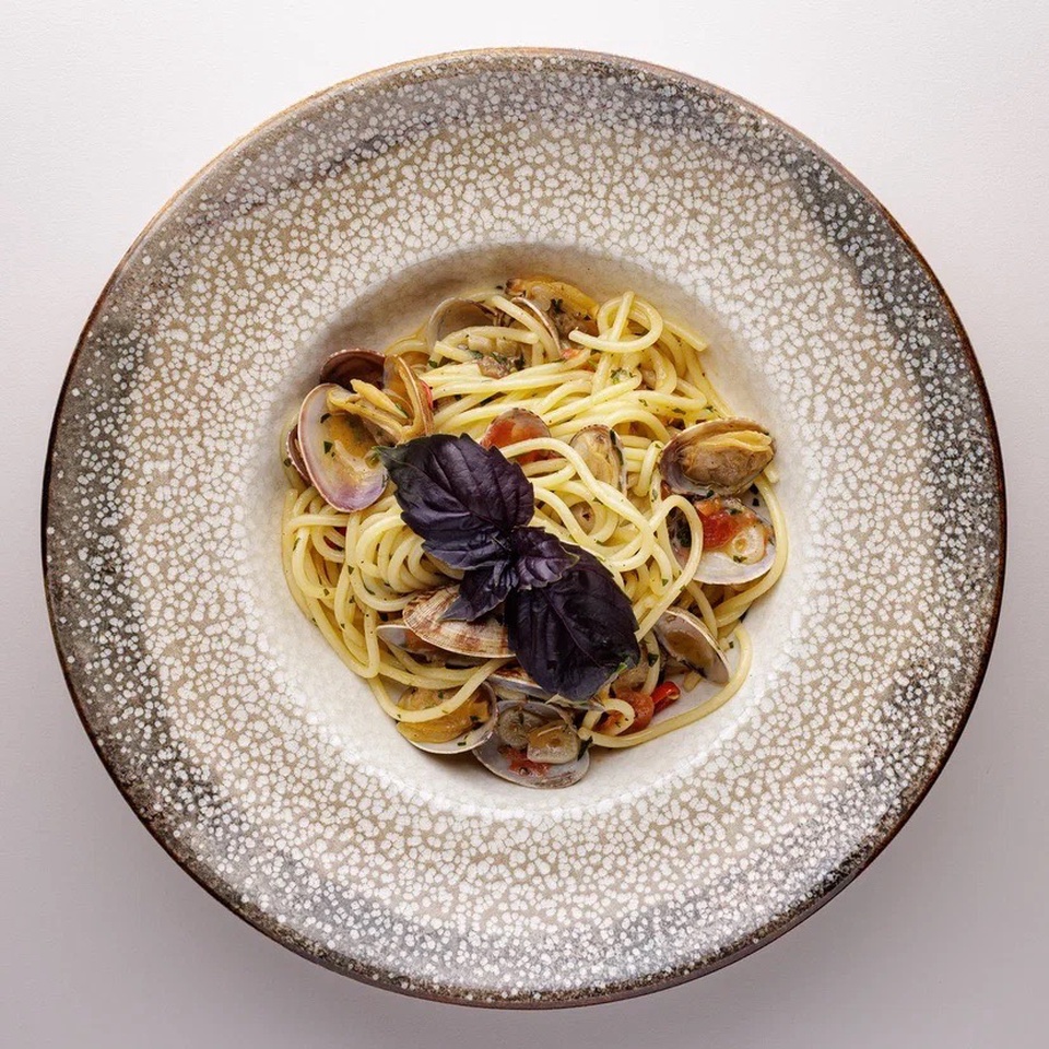 Спагетти с вонголе (средней остроты) - 520 ₽, заказать онлайн.
