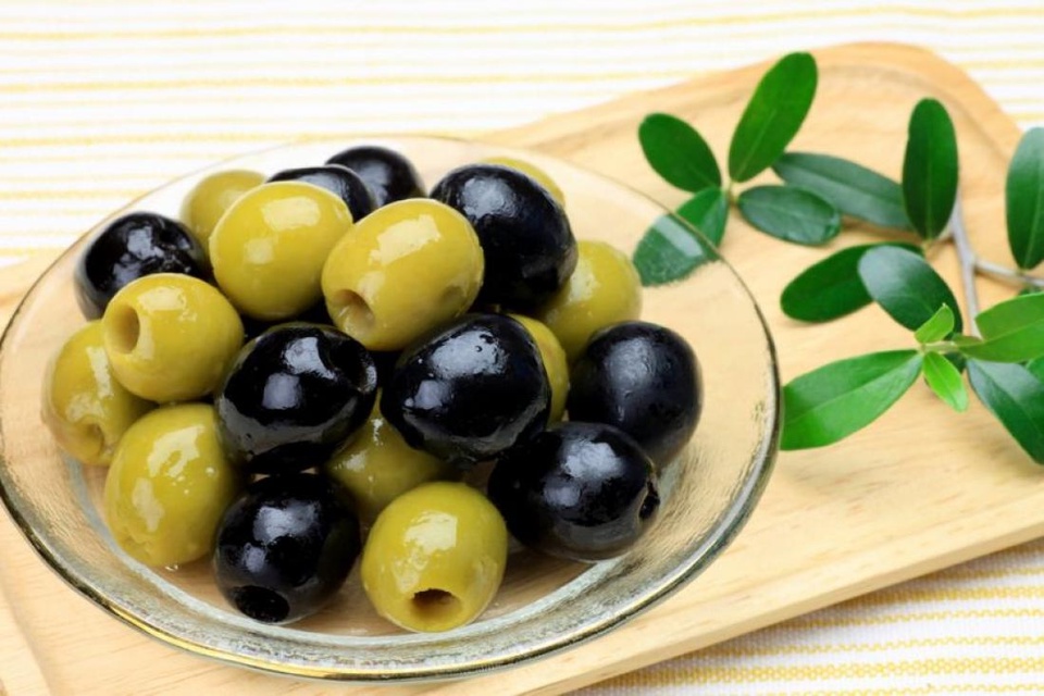 Оливки/маслины - 180 ₽, заказать онлайн.