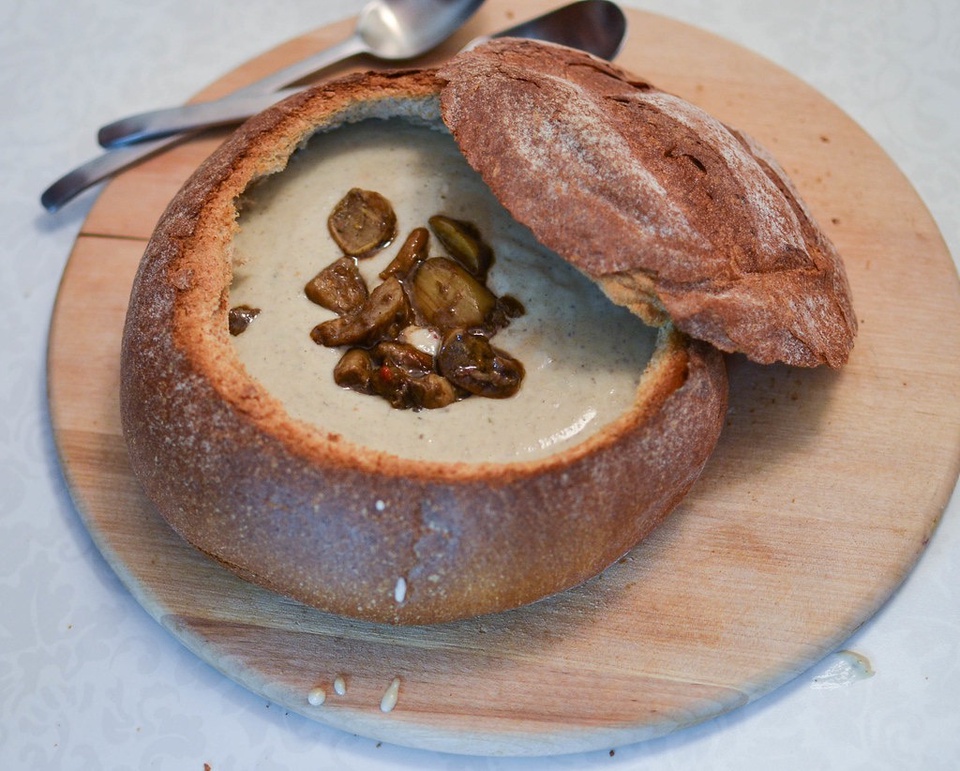 Крем суп грибной в хлебе - 330 ₽, заказать онлайн.