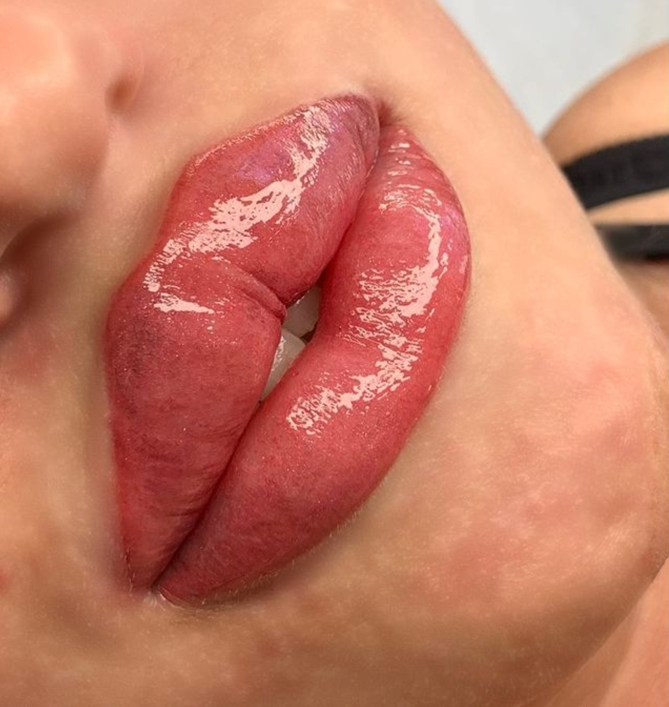 Брови/губы Перманентный макияж - 3 500 ₽, заказать онлайн.