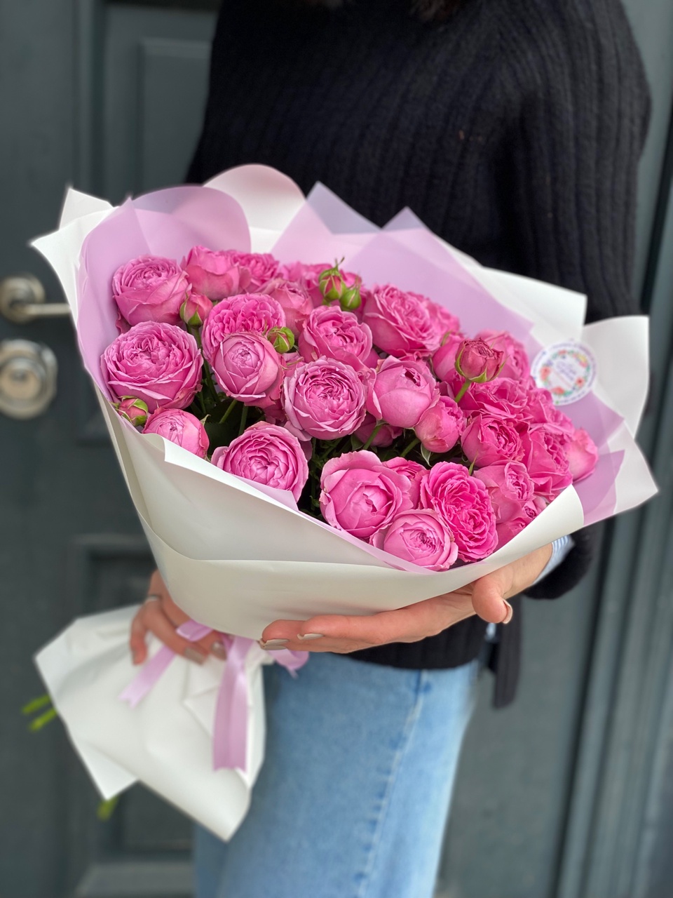 Букет пионовидных роз Мисти Баблс - 2 700 ₽, заказать онлайн.
