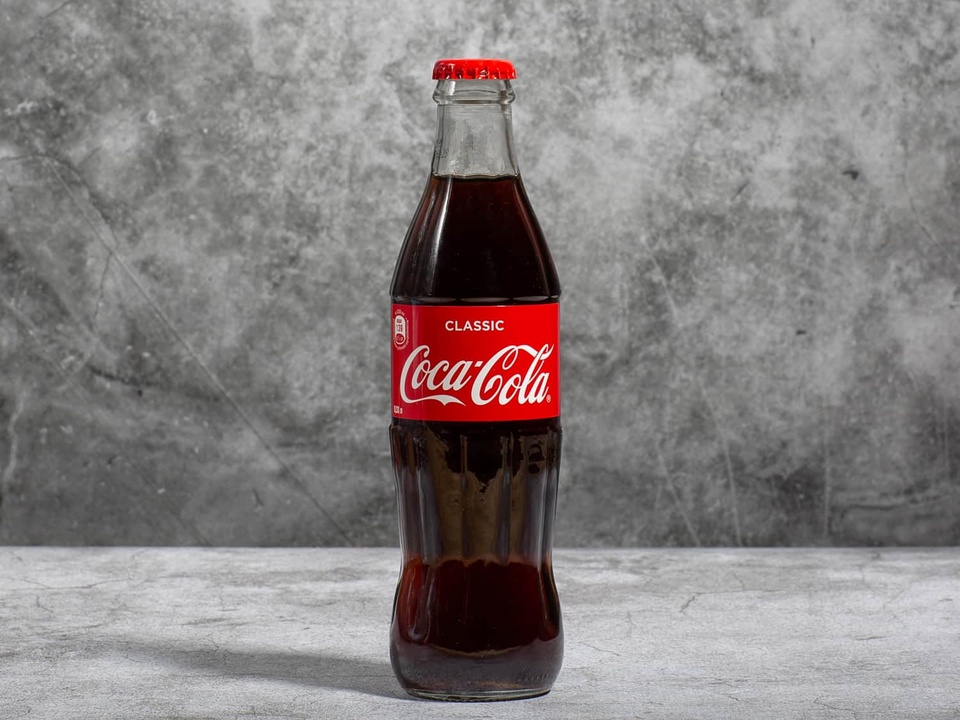 Кока-кола 0,33 л - 100 ₽, заказать онлайн.