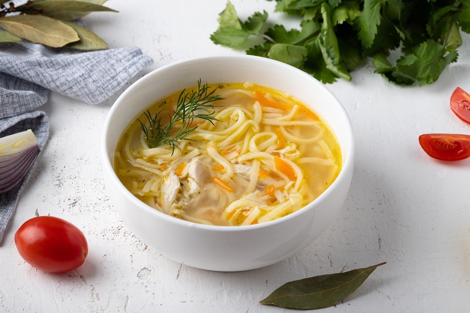 Куриный суп с лапшой - 170 ₽, заказать онлайн.